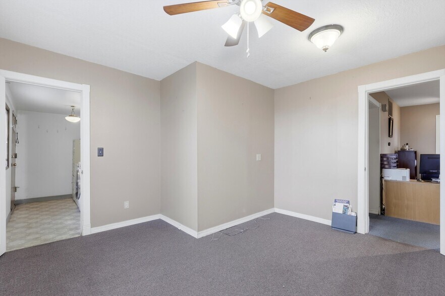 More Photos Of 114 E 2nd St, Newberg Office For Sale