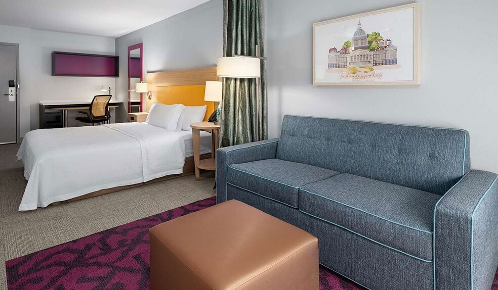 More Photos Of 9104 Keystone Crossing, Indianapolis Hotel For Sale