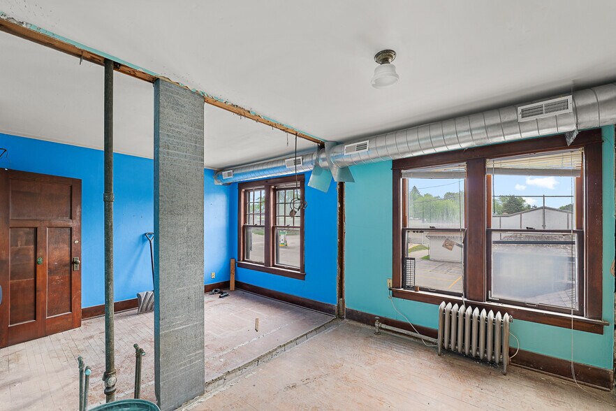 More Photos Of 1302 Main st, Saint Cloud Restaurant For Sale