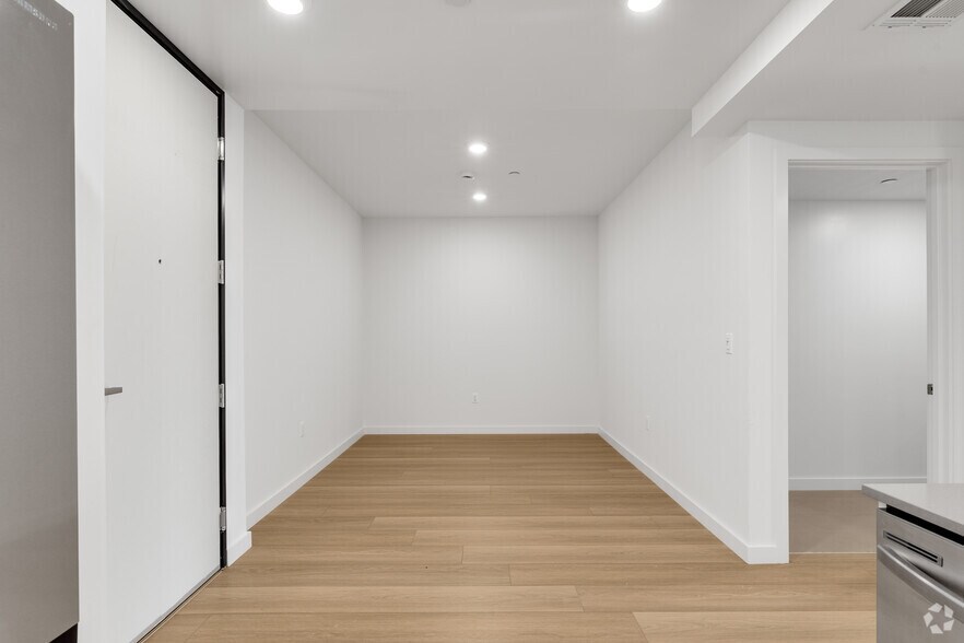 More Photos Of 1759 N Gower St, Los Angeles Apartments For Sale