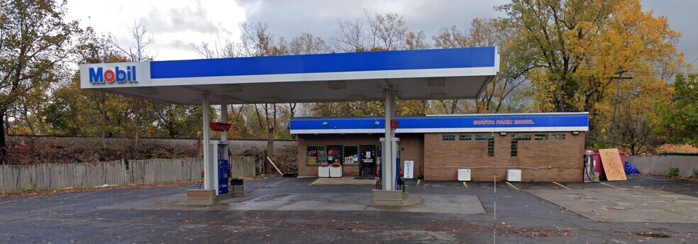 More Photos Of 2540 S Park Ave, Lackawanna Service Station For Sale