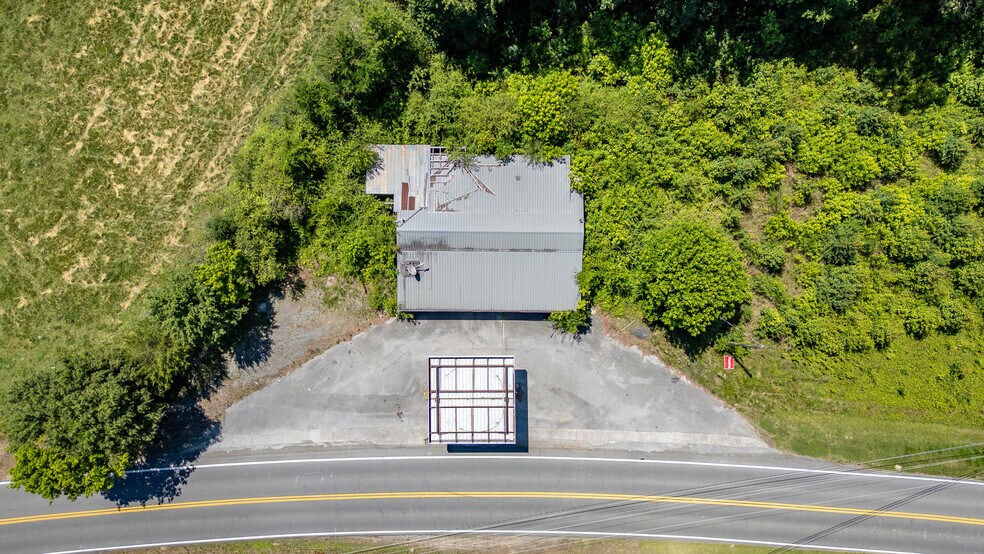 More Photos Of 1640 Beaverdale Rd NE, Dalton General Retail For Sale