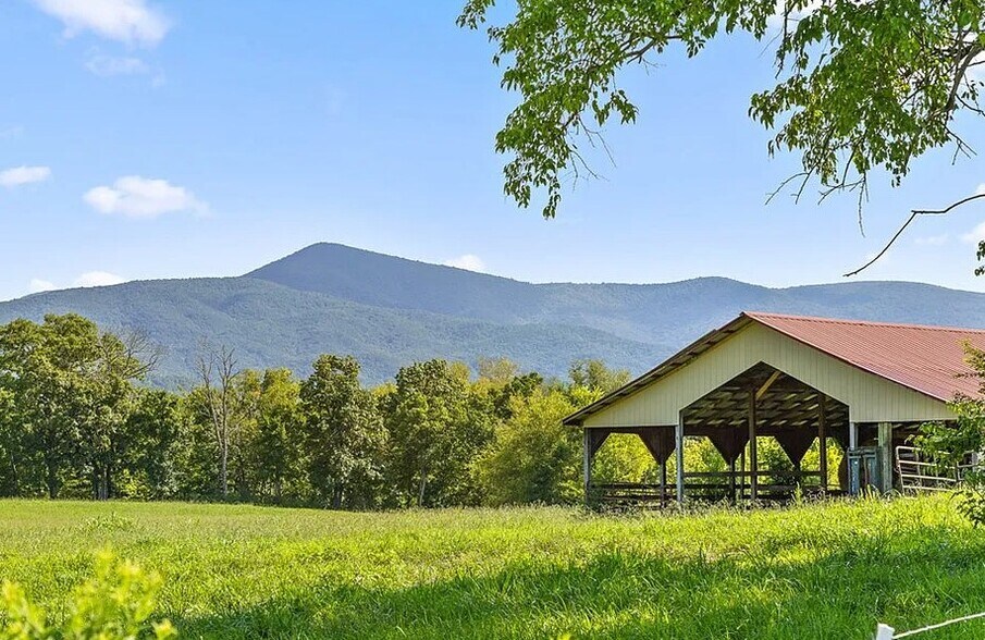 More Photos Of 0 Tom Terry Rd, Chatsworth Land For Sale