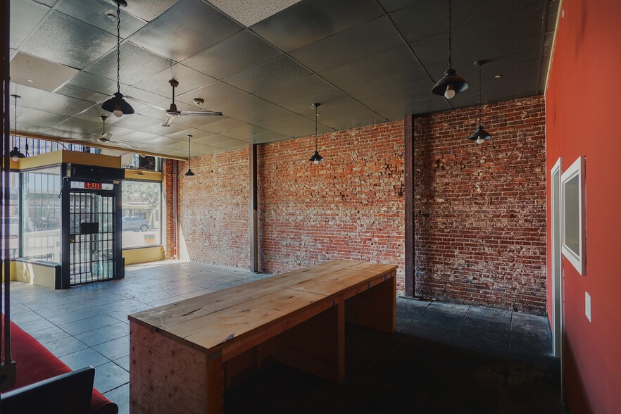 More Photos Of 5567-5577 Figueroa St, Los Angeles Storefront Retail Office For Lease