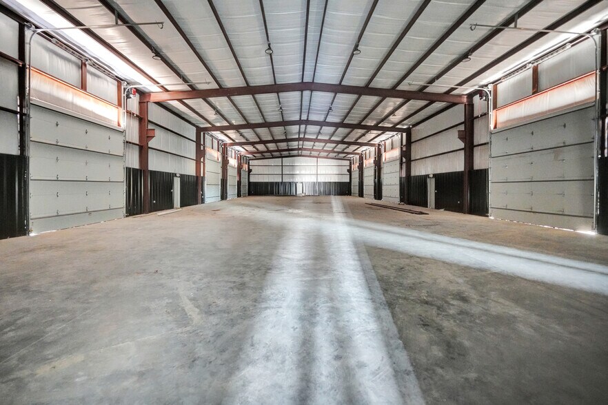 More Photos Of 5915 W. County 135 rd, Midland Warehouse For Lease