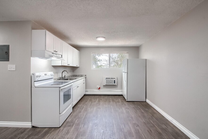 More Photos Of 9407 E 17th Ave, Aurora Apartments For Sale