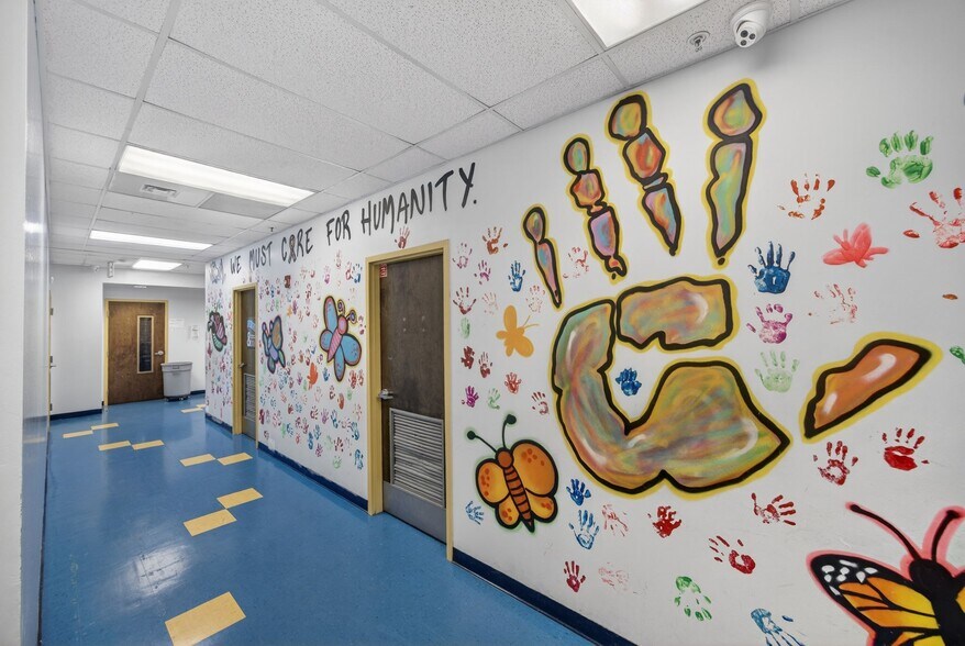 More Photos Of 713 W Palm Dr, Florida City Schools For Sale