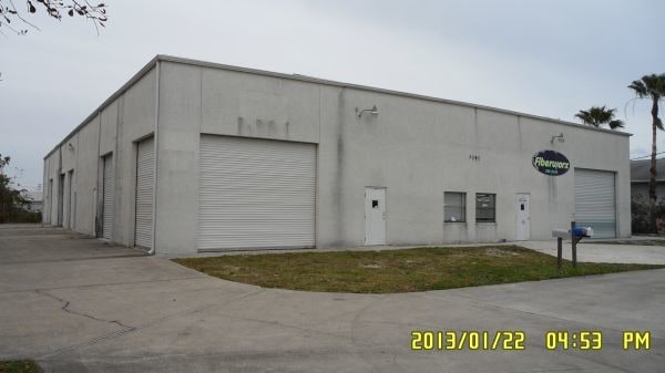 More Photos Of 3081 SE Dominica Ter, Stuart Manufacturing For Lease