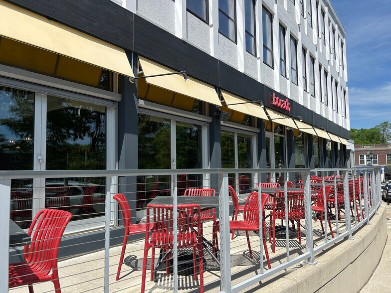 More Photos Of 48-50 Central St, Wellesley Unknown For Lease