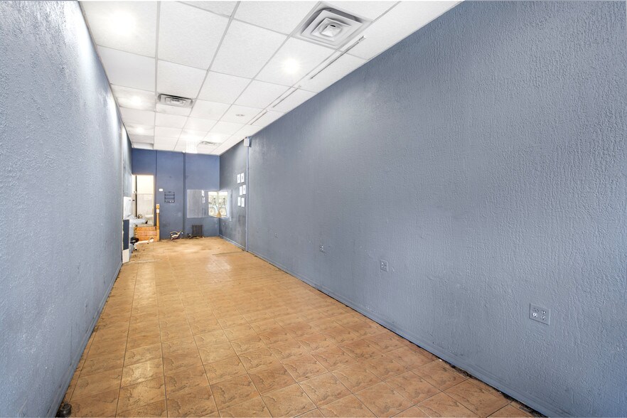 More Photos Of 1727 Second Ave, New York Apartments For Lease