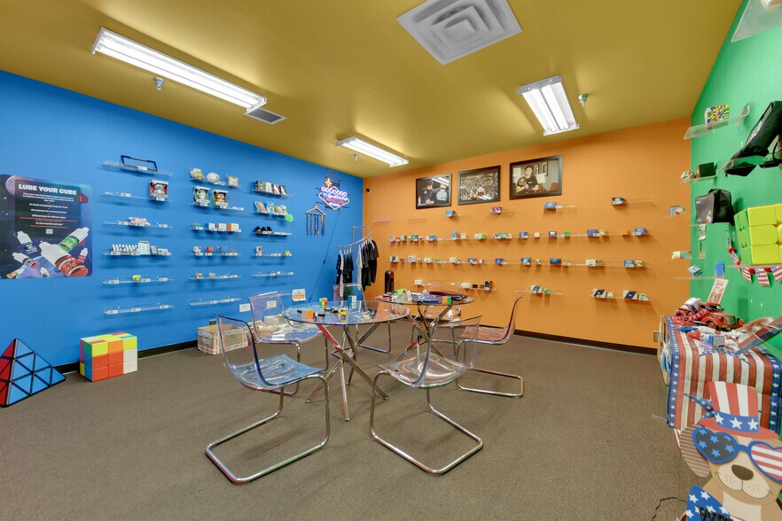 More Photos Of 3101 E Craig Rd, North Las Vegas Distribution For Lease
