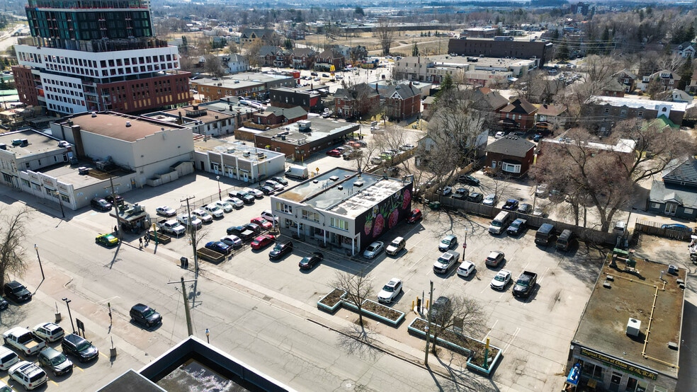 More Photos Of 54 Maple Ave, Barrie Storefront Retail Residential For Sale