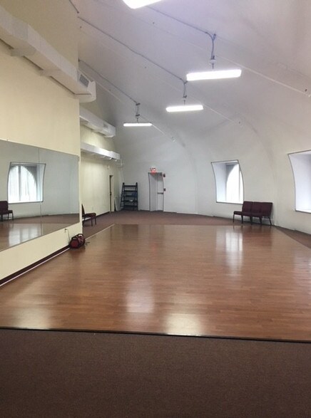 More Photos Of 2400 Solomons Island Rd S, Prince Frederick Religious Facility For Sale