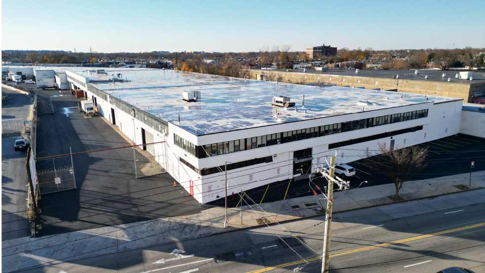 More Photos Of 18220 Liberty Ave, Jamaica Warehouse For Sale