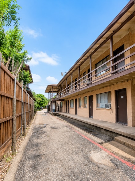 More Photos Of 4810 Gaston Ave, Dallas Apartments For Sale