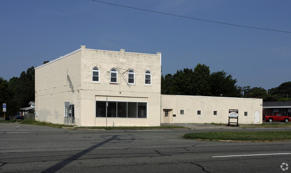 More Photos Of 9601 Warwick Blvd, Newport News Freestanding For Sale