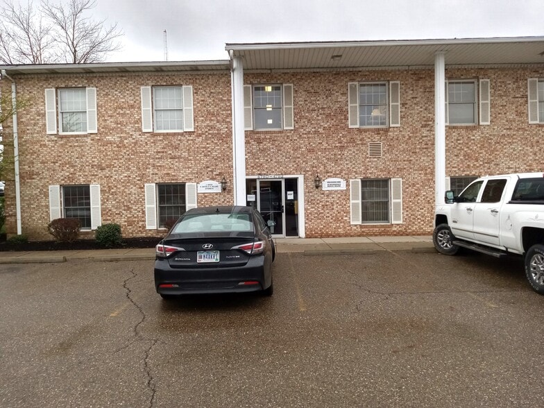 More Photos Of 4780-4810 Munson St NW, Canton Office For Sale