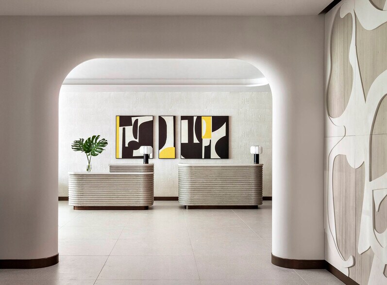 More Photos Of 790 8th Ave, New York Hotel For Lease