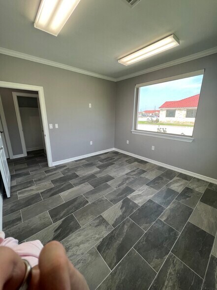 More Photos Of 2743 Smith Ranch Rd, Pearland Unknown For Lease