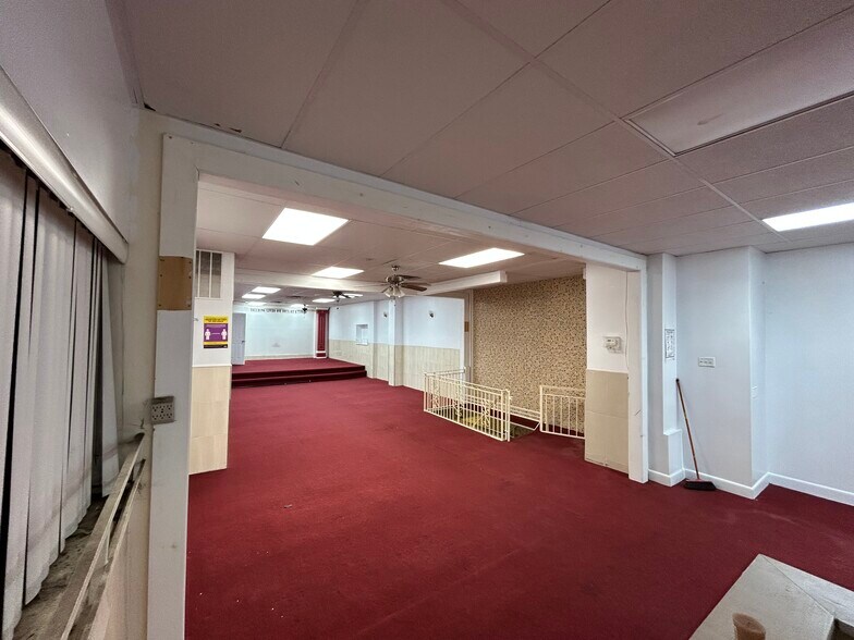 More Photos Of 1025 Rogers Ave, Brooklyn Storefront For Lease