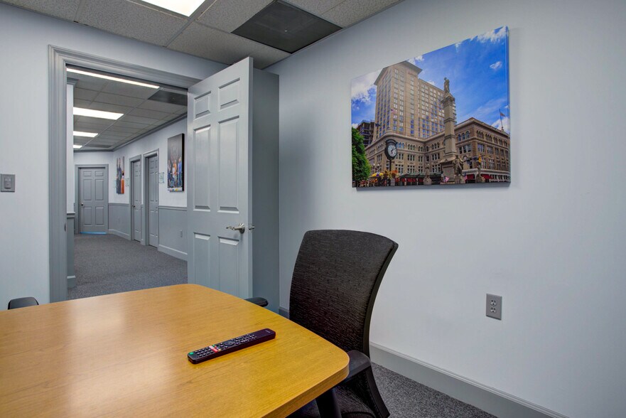 More Photos Of 930 Red Rose Ct, Lancaster Medical For Lease