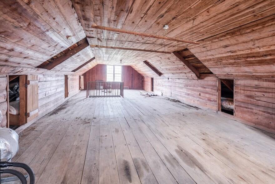 More Photos Of 163 Old Buncombe Rd, Union Specialty For Sale