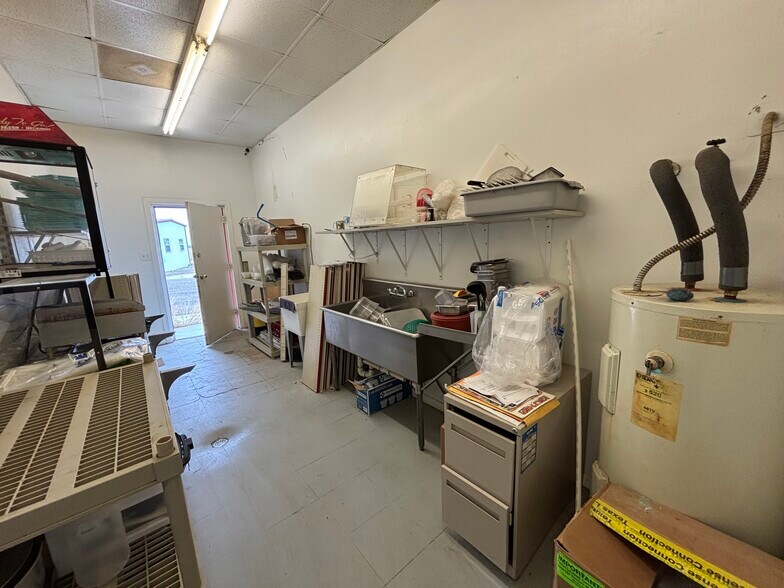 More Photos Of 866 FM 99, Whitsett Storefront For Sale