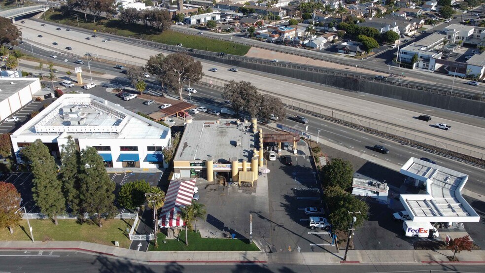 More Photos Of 2285 Newport Blvd, Costa Mesa Carwash For Lease