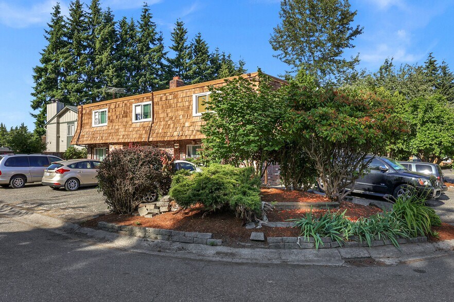 More Photos Of 12421 5th Ave W, Everett Apartments For Sale