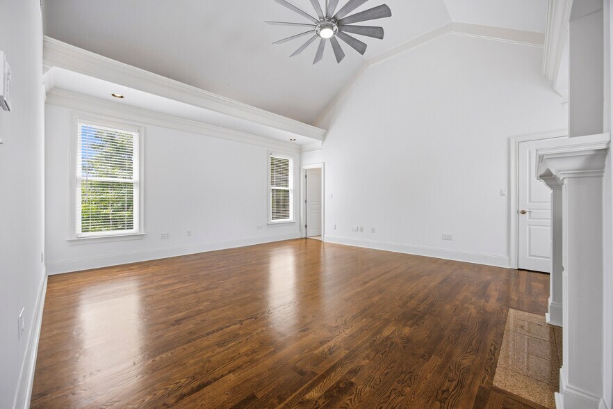 More Photos Of 574 East Ave NE, Atlanta Multifamily For Sale