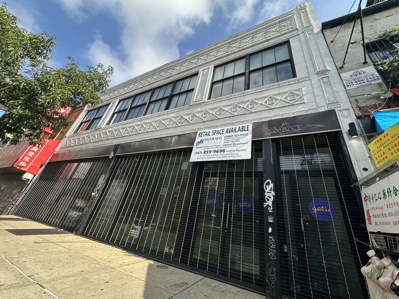 More Photos Of 294-296 Grand St, New York Storefront Retail Office For Lease