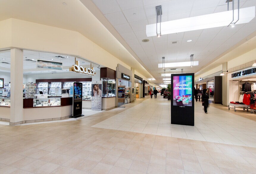 More Photos Of 1831 Av 3E, Val-d'or General Retail For Lease