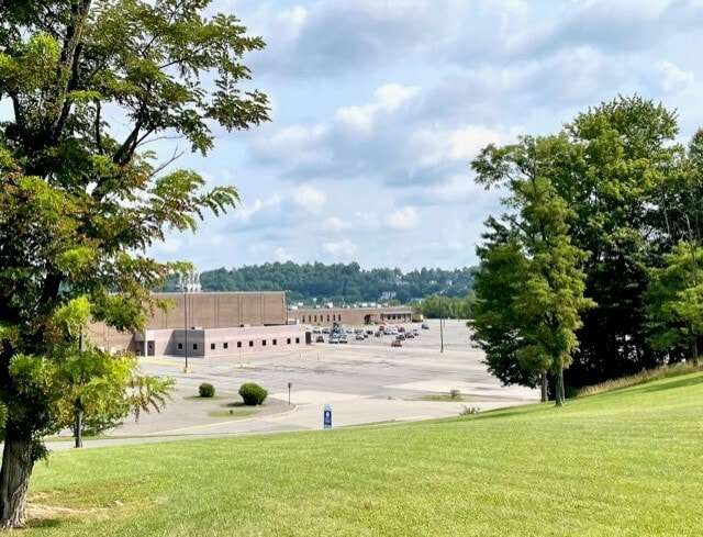 More Photos Of 5000 Greenbag Rd, Morgantown General Retail For Lease