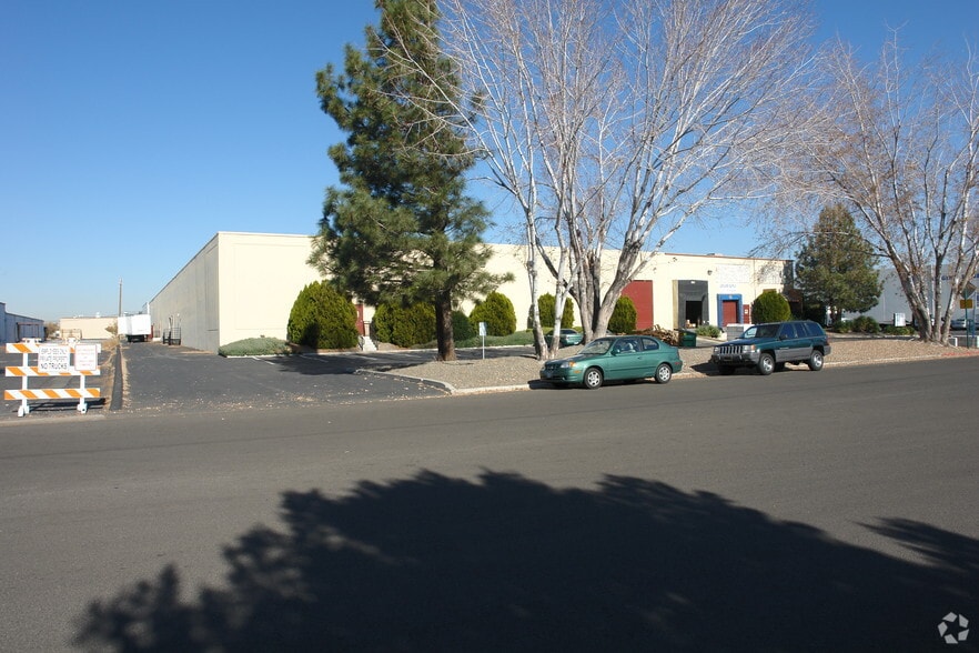 More Photos Of 4965-4969 Energy Way, Reno Light Distribution For Sale