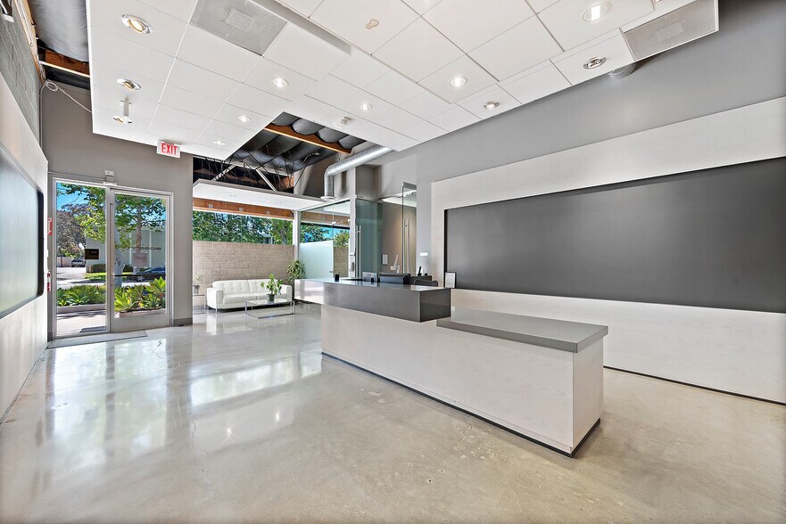 More Photos Of 1641 McGaw Ave, Irvine Research And Development For Lease