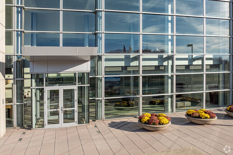 More Photos Of 185 Tabor Rd, Morris Plains Office For Sale