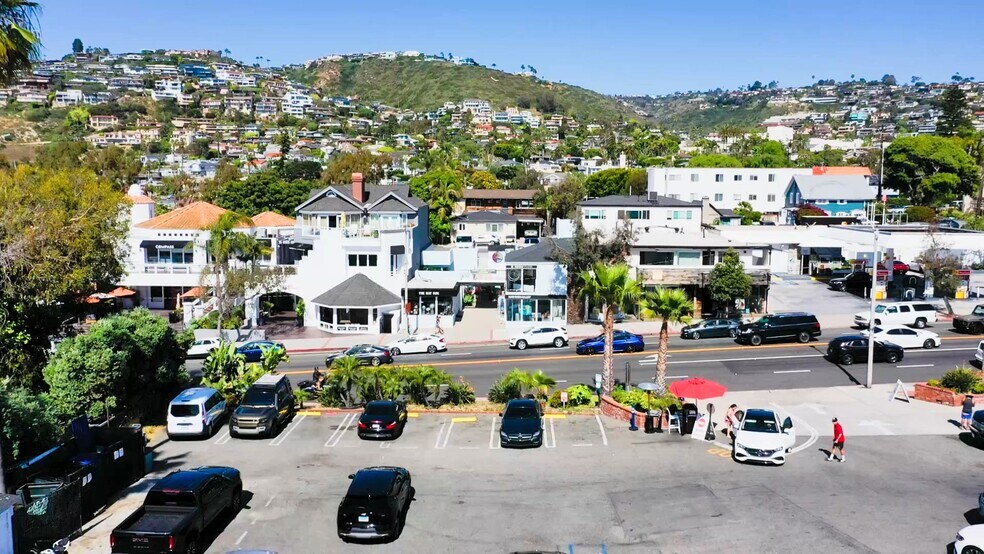 Primary Photo Of 550 S Coast Hwy, Laguna Beach Storefront For Sale