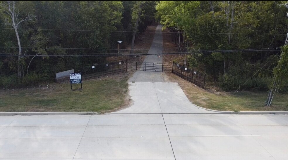 More Photos Of 10505 Crosby Lynchburg Road, Highlands Land For Sale