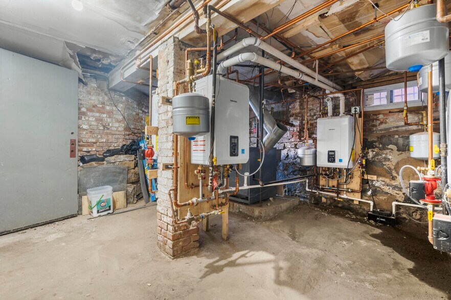 More Photos Of 58 Chestnut St, Yonkers Apartments For Sale
