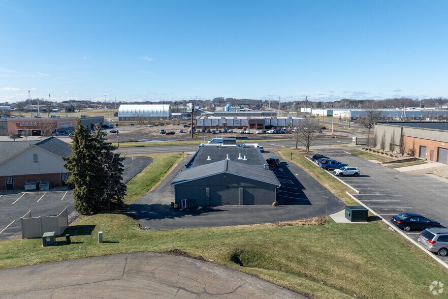 More Photos Of 7336 Whipple Ave NW, Canton Office For Lease