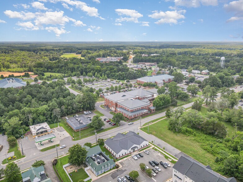 More Photos Of 9124 Courthouse Rd, Spotsylvania Office For Lease
