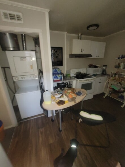 More Photos Of 1458 W 32nd St, Indianapolis Apartments For Sale