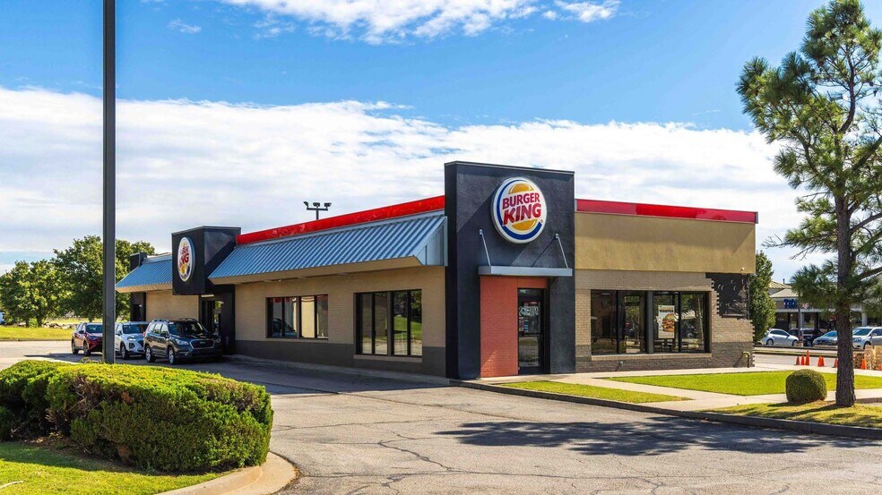 Primary Photo Of 300 S Mustang Rd, Yukon Fast Food For Sale