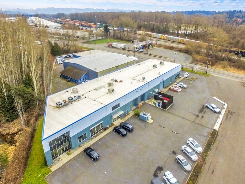 More Photos Of 3077 20th St E, Fife Warehouse For Lease