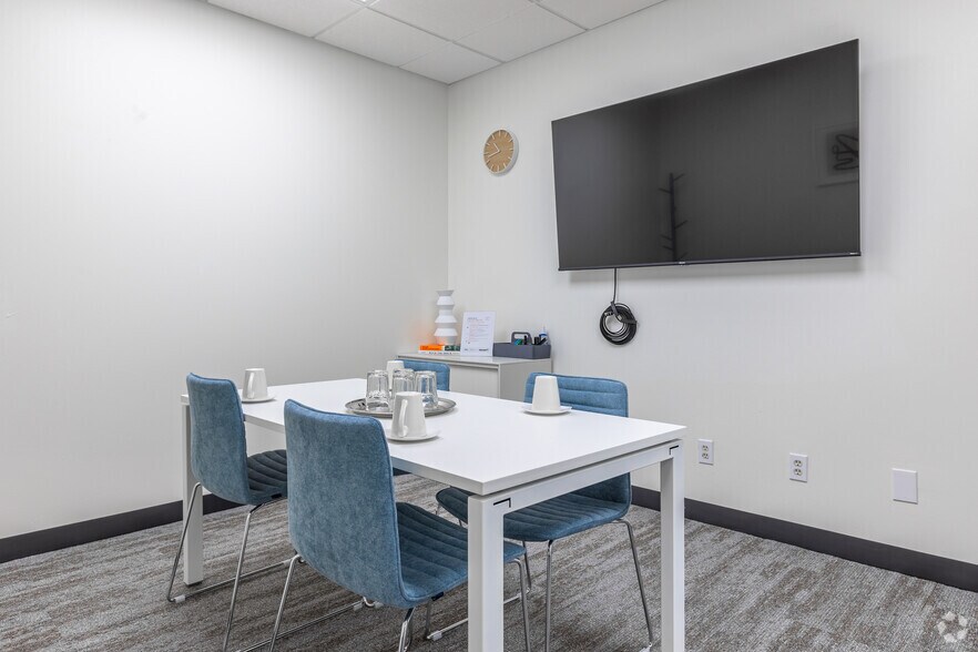 More Photos Of 7 Briercroft Office Park, Lubbock Coworking Space