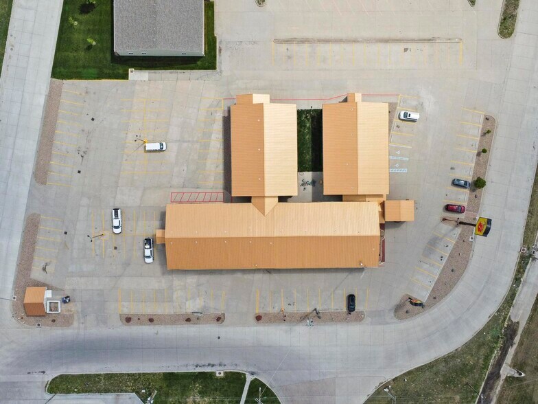 More Photos Of 500 E A St, Ogallala Hotel For Sale