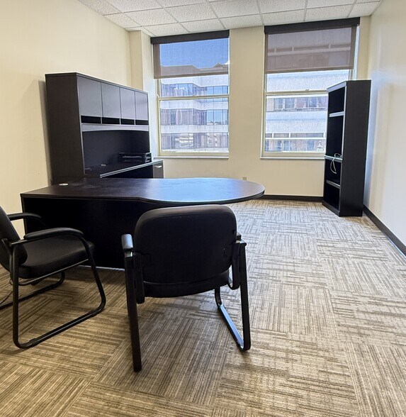 More Photos Of 707 N Franklin St, Tampa Office For Sale