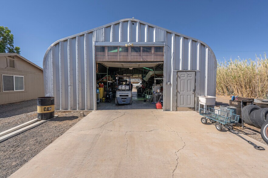 More Photos Of 5221 Hwy 68, Golden Valley Flex For Sale