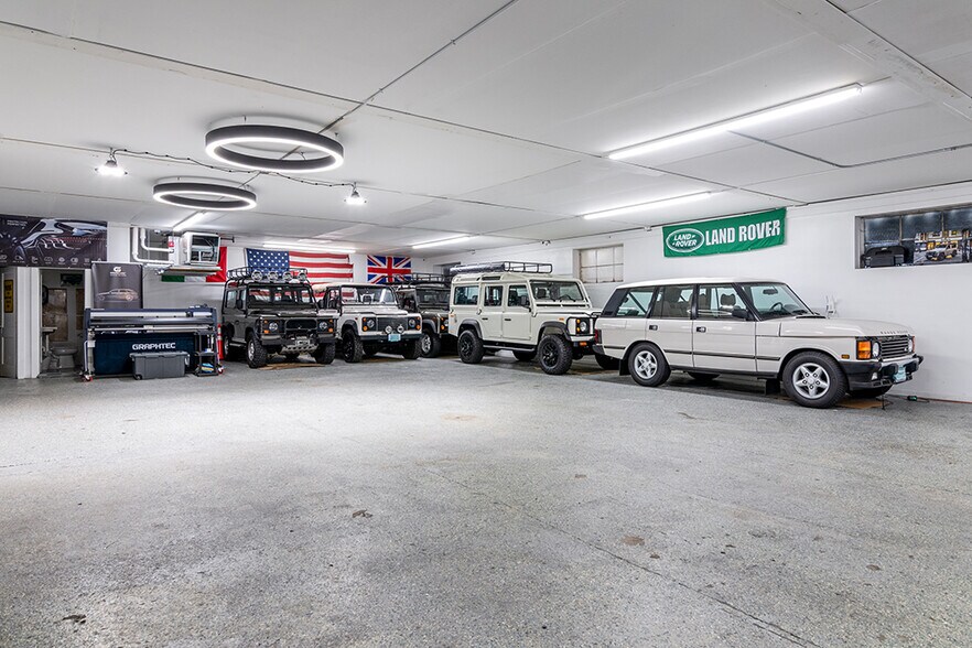 More Photos Of 115 Duke St, East Greenwich Warehouse For Sale