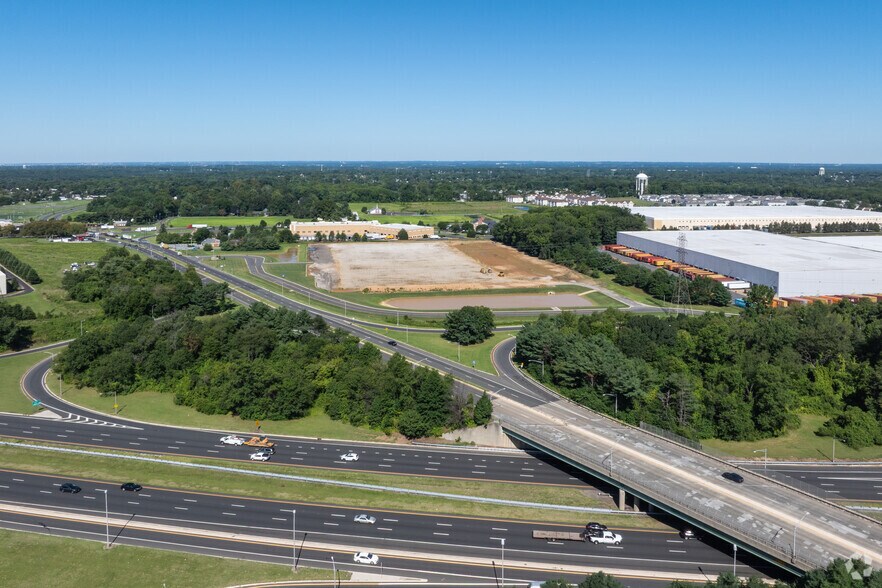 More Photos Of 597 Rancocas Rd, Westampton Warehouse For Lease